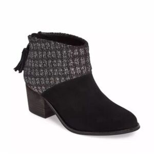 Brand New TOMS $119 Women Leila Black Suede Metallic Tassel Zip Bootie, Size 5.5